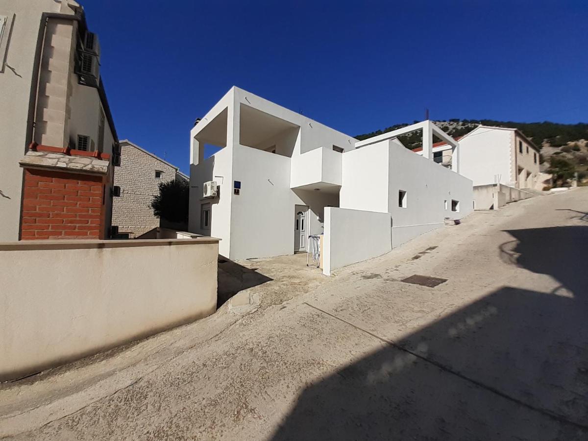 Apartments Slavica Bol Exterior photo