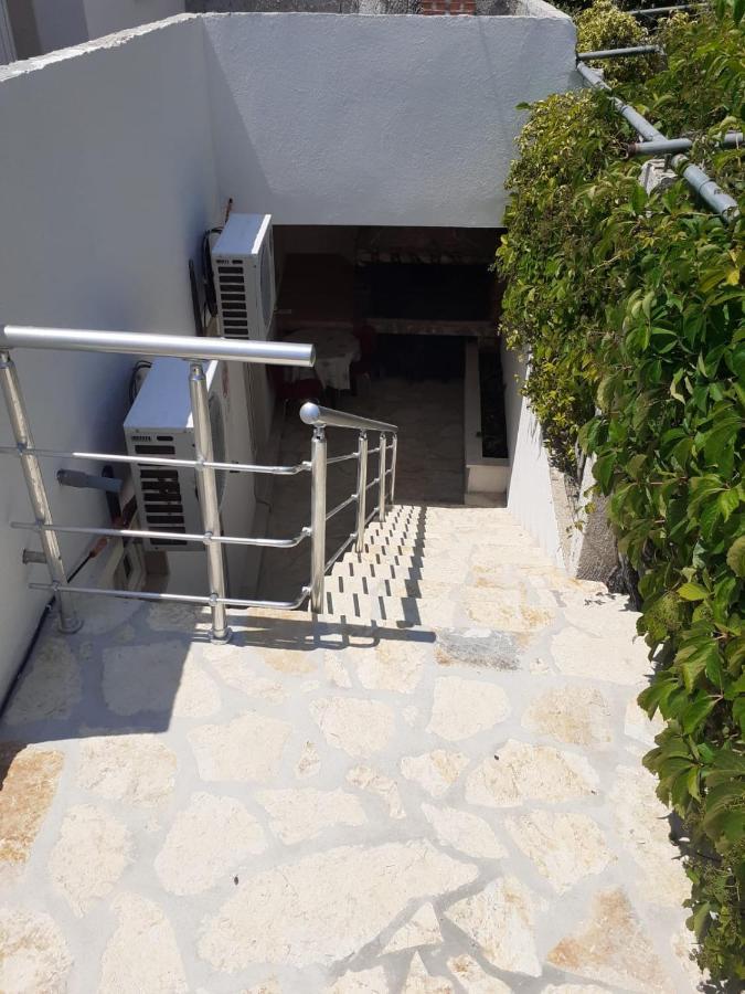 Apartments Slavica Bol Exterior photo