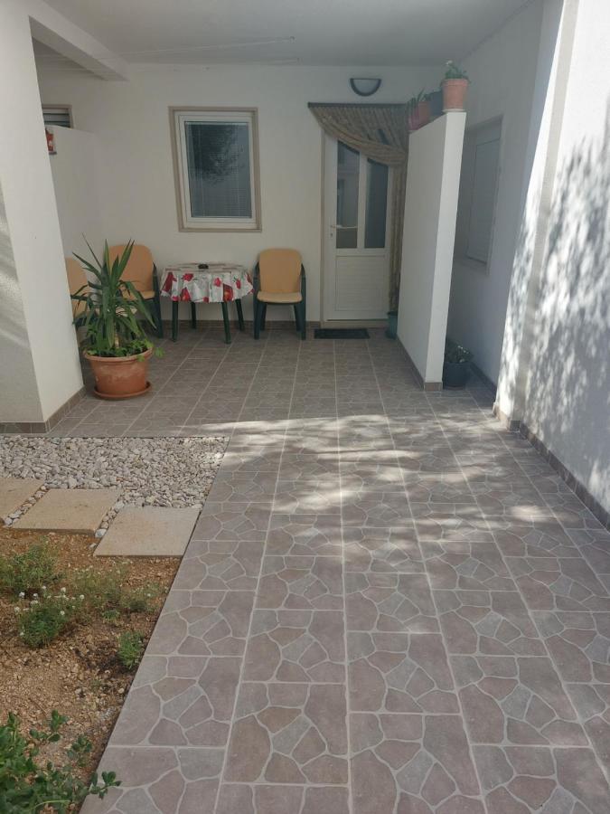 Apartments Slavica Bol Exterior photo