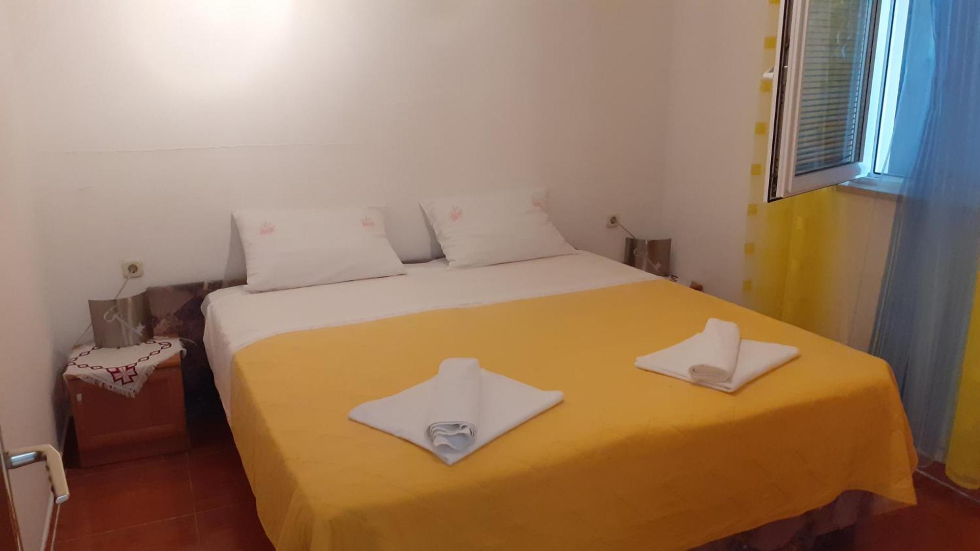 Apartments Slavica Bol Room photo