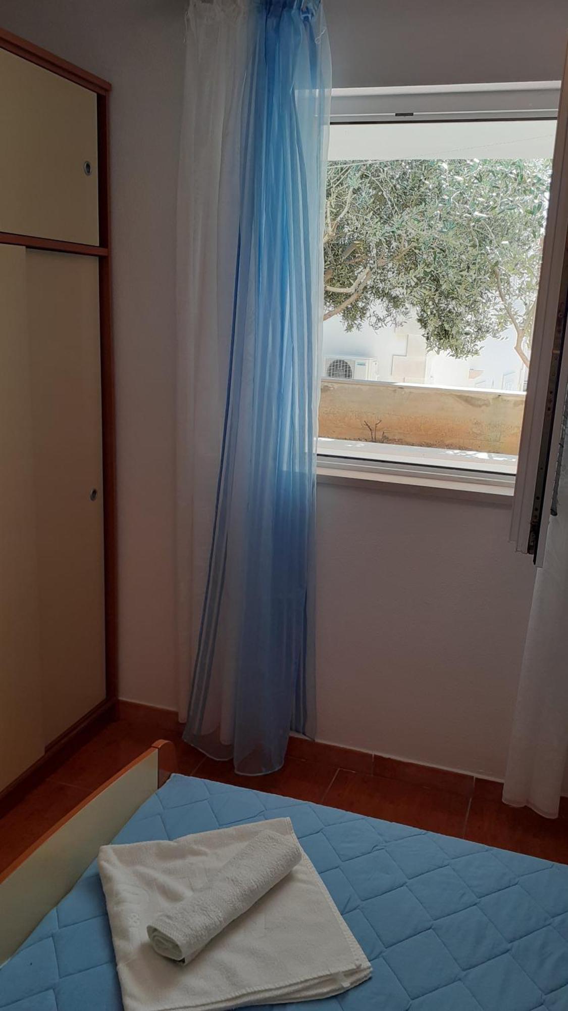 Apartments Slavica Bol Room photo